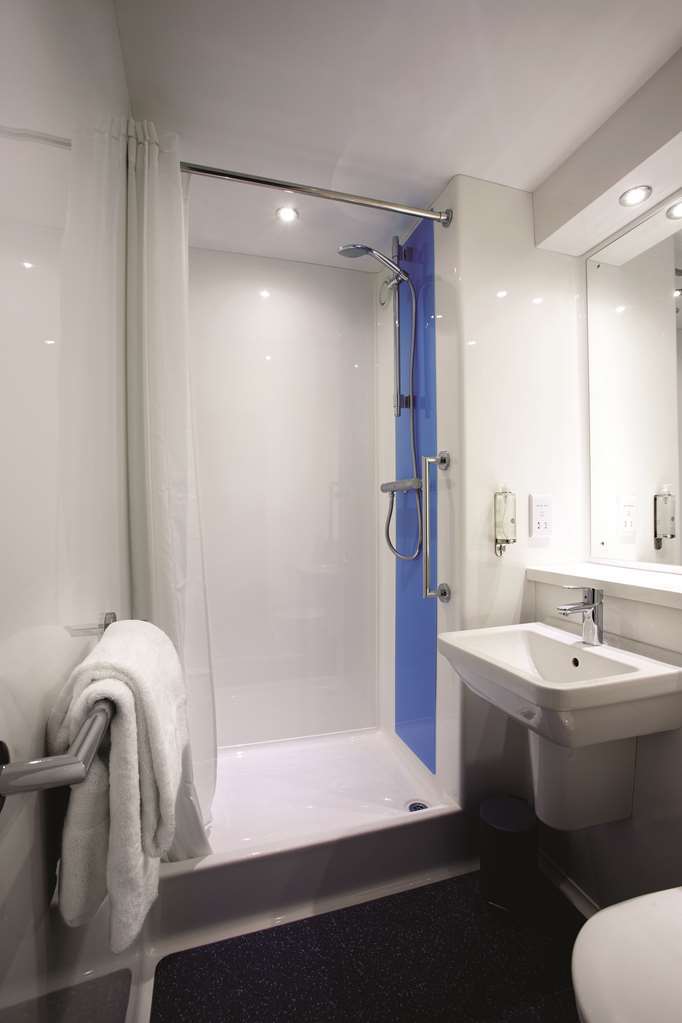 Travelodge Frimley Rom bilde